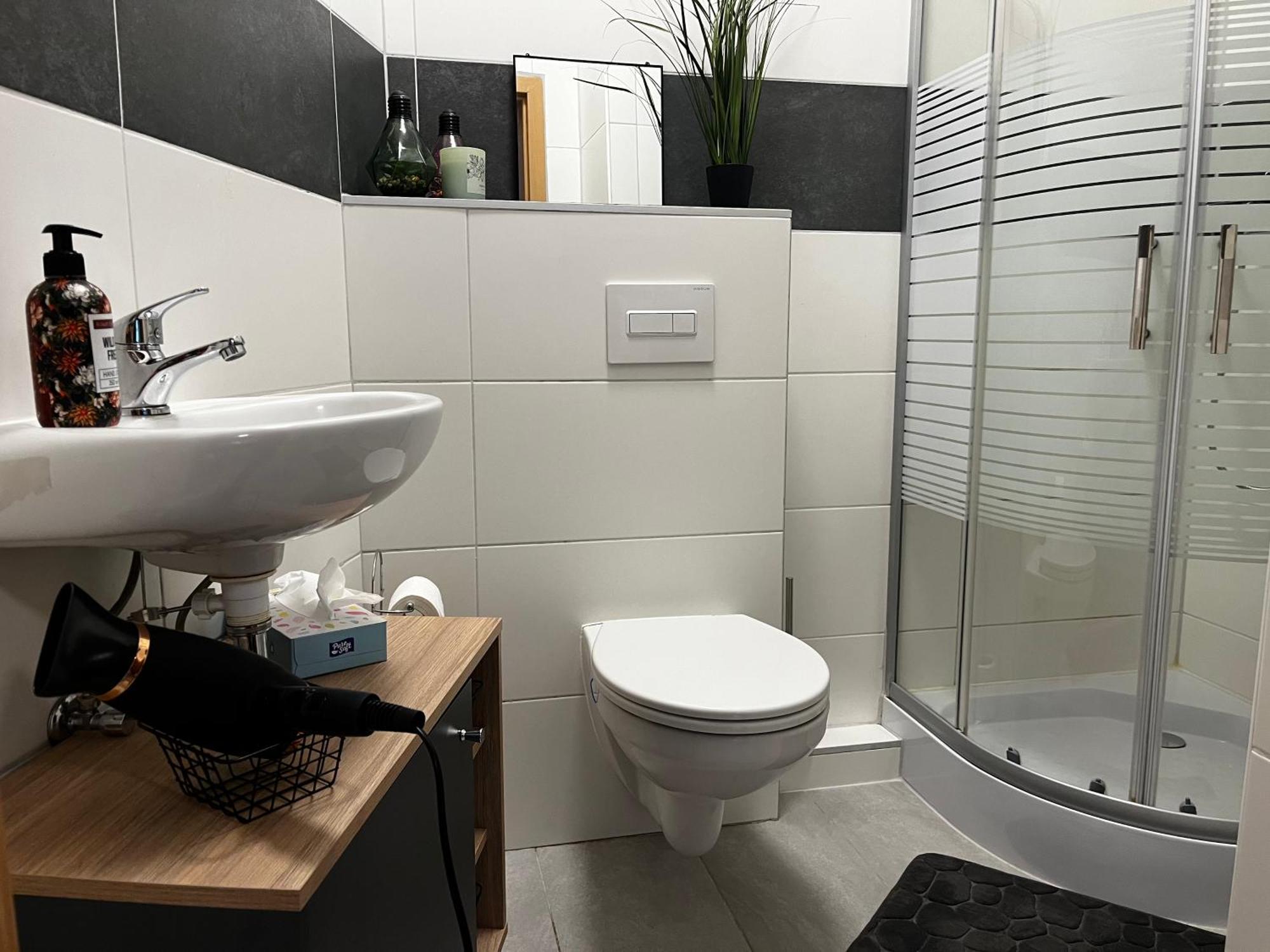 Karli'S Plaetzchen Apartment Гера Екстериор снимка
